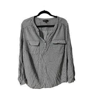 A Dalia blouse in black and white in size 2X